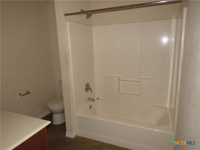 Building Photo - 4201 Cambridge Dr