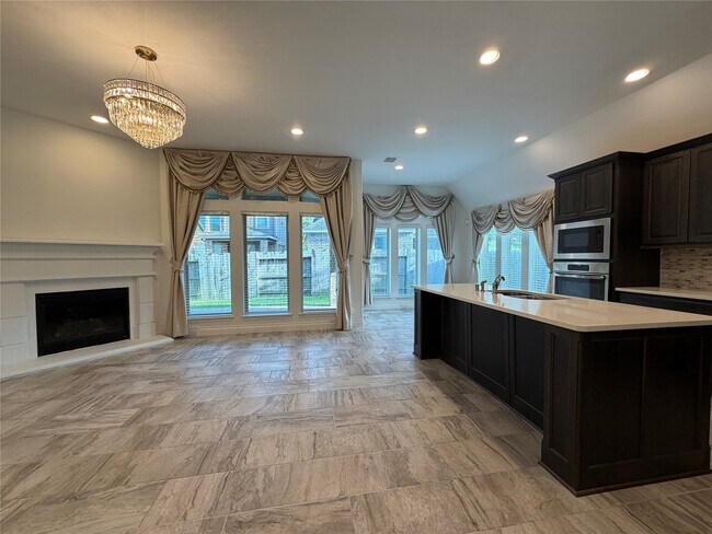 Building Photo - 3319 Sky Run Ct