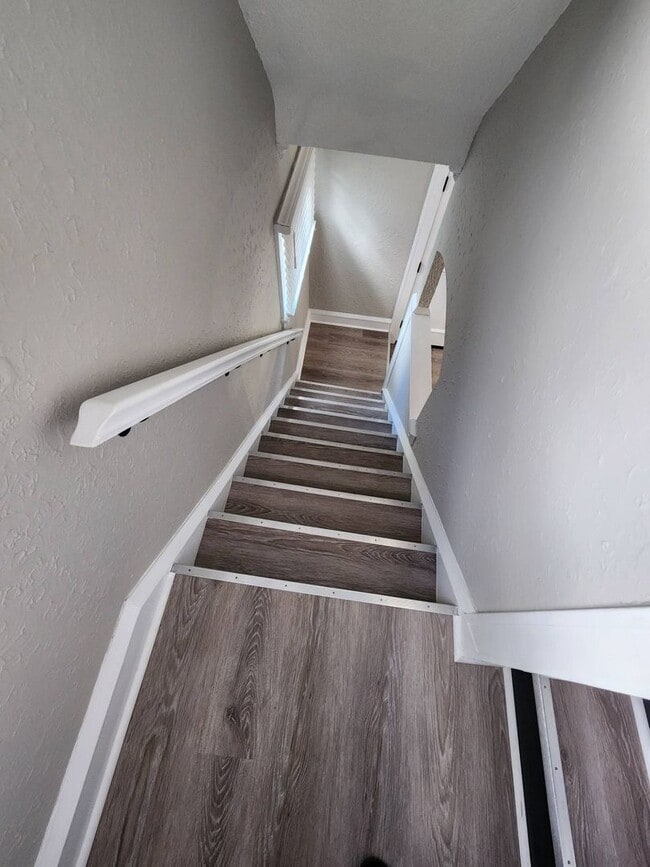 Building Photo - Newly Renovated 3-Bedroom Property in Prim...