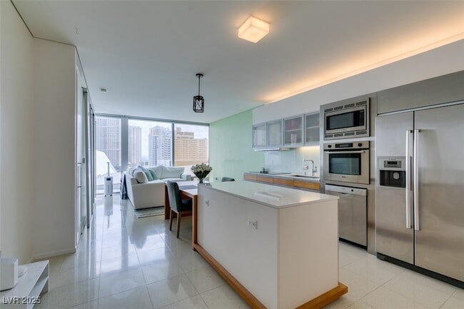 Building Photo - 3722 Las Vegas Blvd S