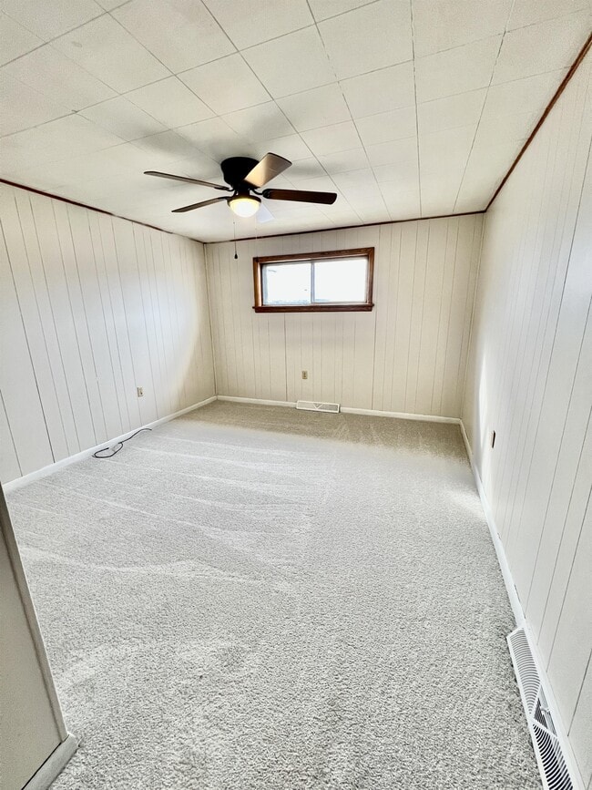 Building Photo - 516 Kensington Ave