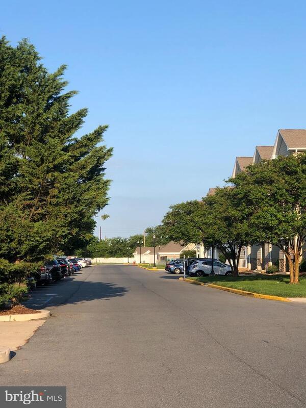 Building Photo - 17432 Slipper Shell Way