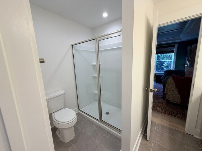 Building Photo - Four Bedroom Town Home in Old Stoney Village- Two Primary Suites