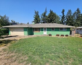 Building Photo - 147 Idylwood Dr SE