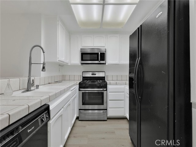 Building Photo - 7800 Topanga Canyon Blvd