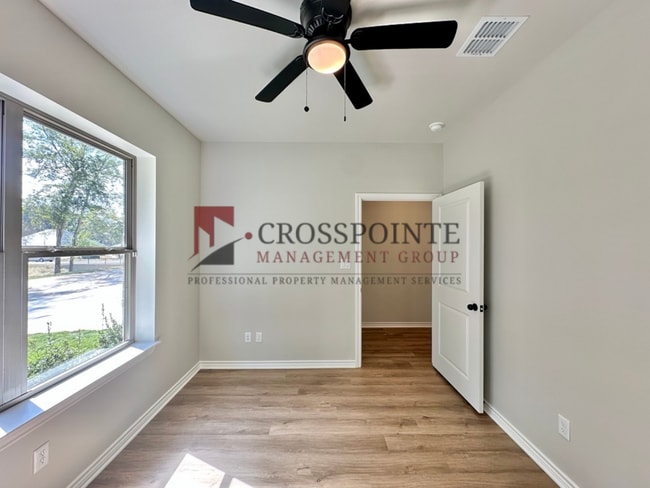 Building Photo - Tour Today! New Construction 4 Bed 2 Bath Triplex!