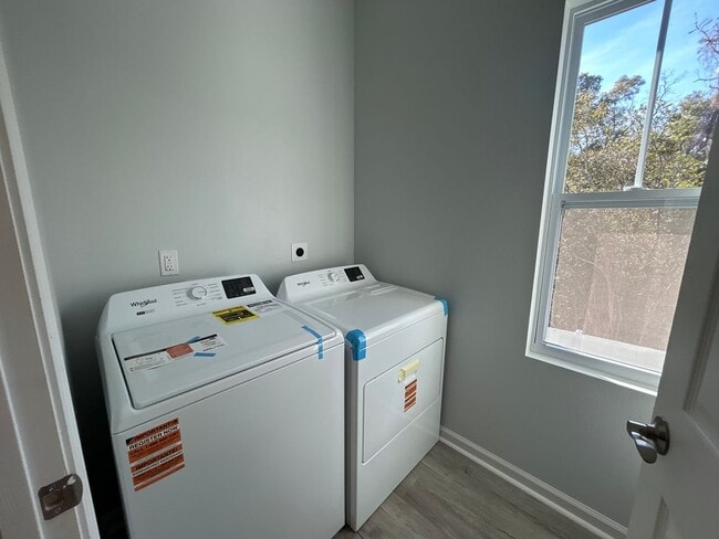 Building Photo - 2022 Trimble Rd