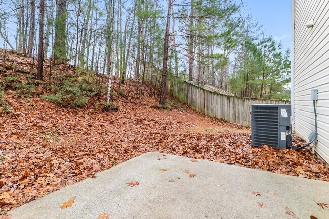 Building Photo - 2394 Oakland Spring Dr