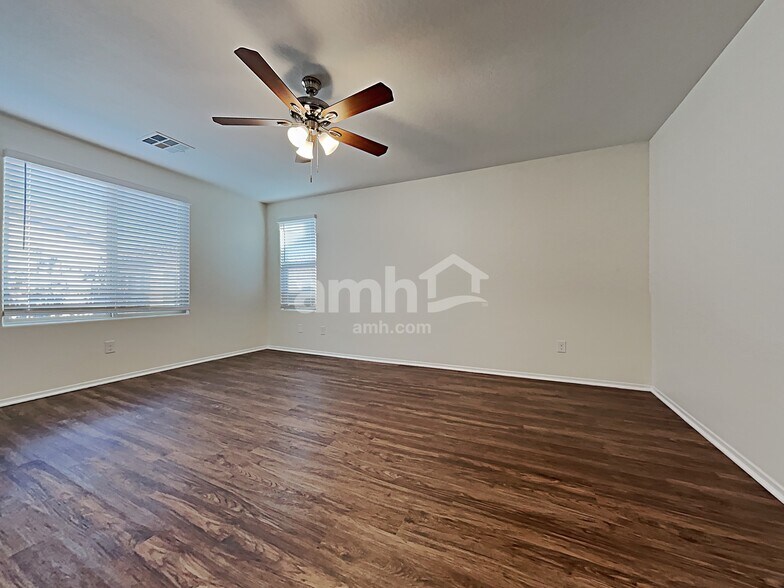 Building Photo - 7700 Flowering Quince Dr