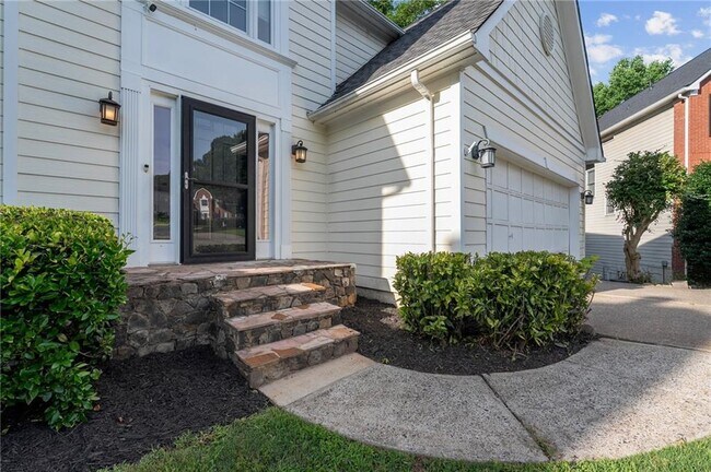Building Photo - 620 Brook Landing Ct