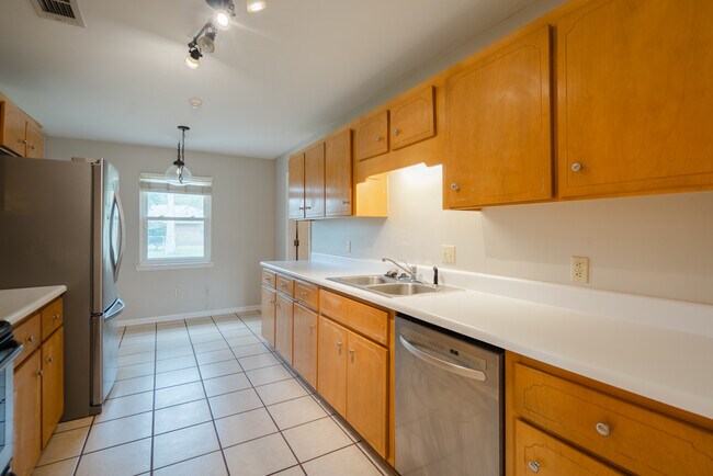 Building Photo - 1442 Harrier Hollow