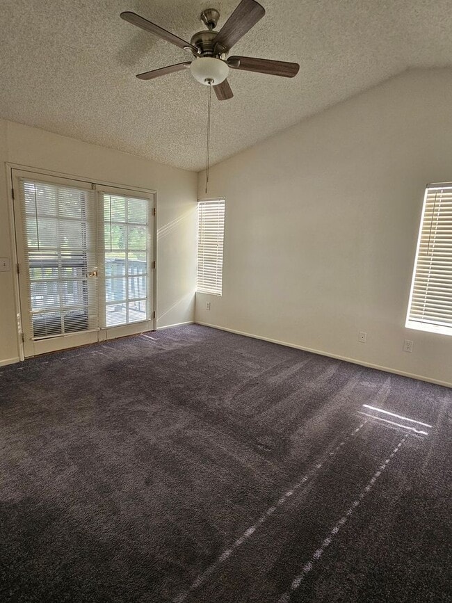 Building Photo - Beautiful 2-Story Home in Rancho Cucamonga!
