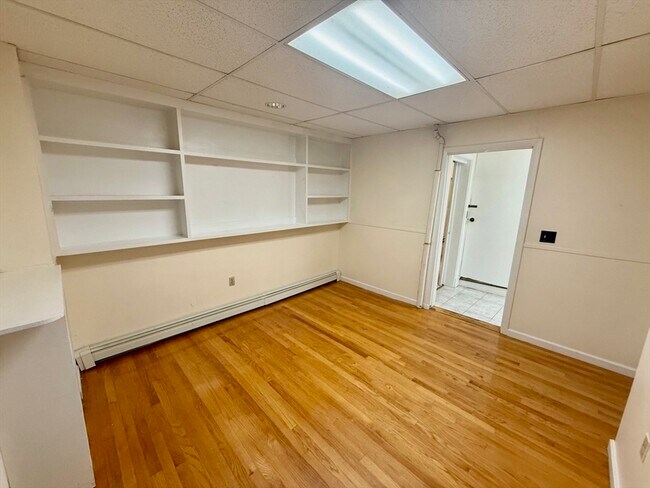Building Photo - 39 Newtonville Ave