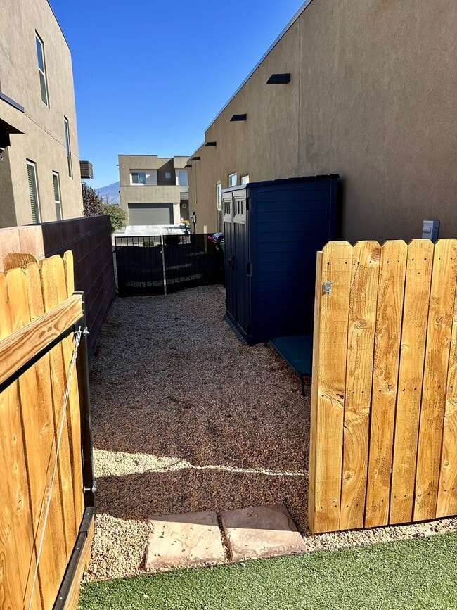 Building Photo - 4313 Lauren Lp NE