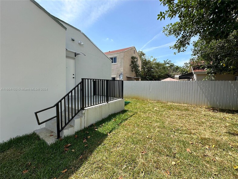 Building Photo - 265 NW 81st St