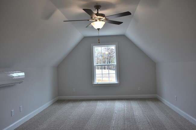 Building Photo - Townhouse For Rent in Ooltewah