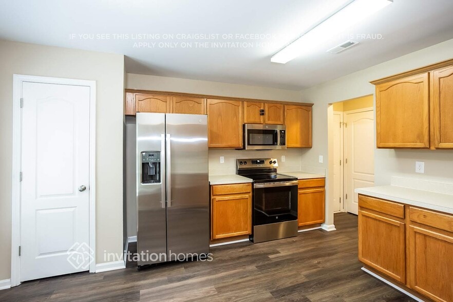 Building Photo - 109 Newport Dr