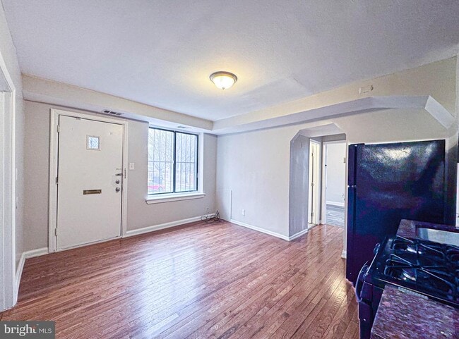 Building Photo - 4630 Hillside Rd SE