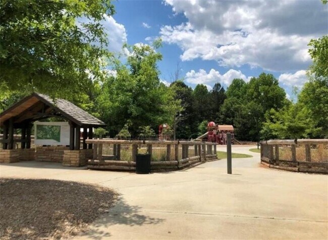 Building Photo - 2465 Devon Leigh Walk NW