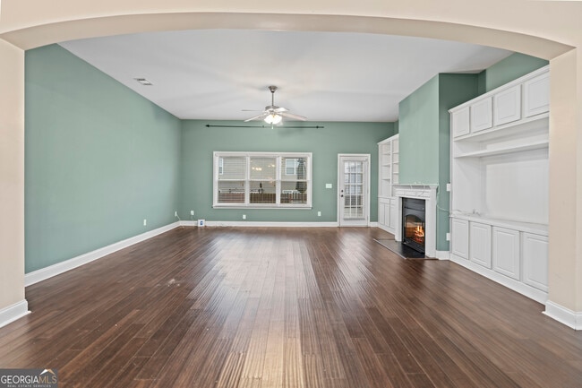 Building Photo - 1209 Heartwood Ave