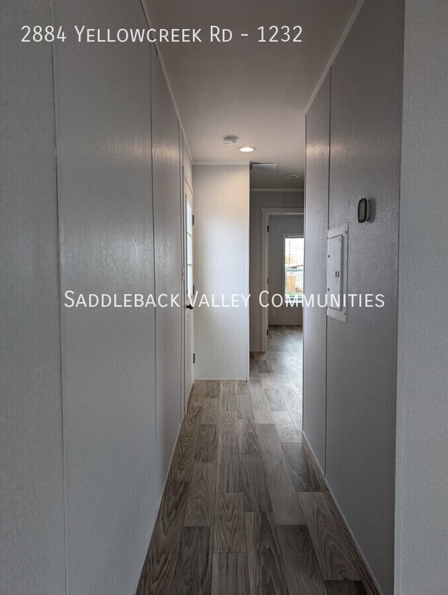 Building Photo - 2884 Yellow Creek Rd