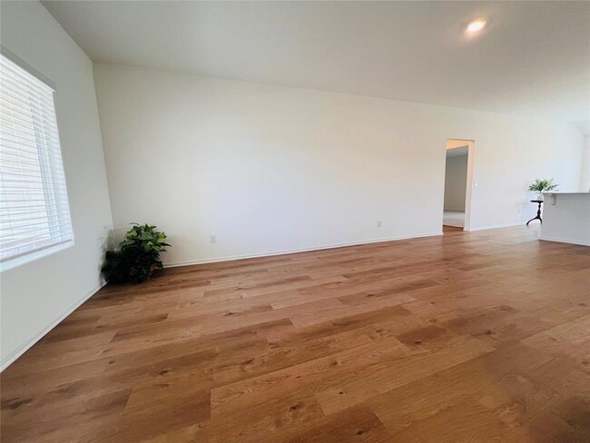 Building Photo - 604 Hillsboro Drive