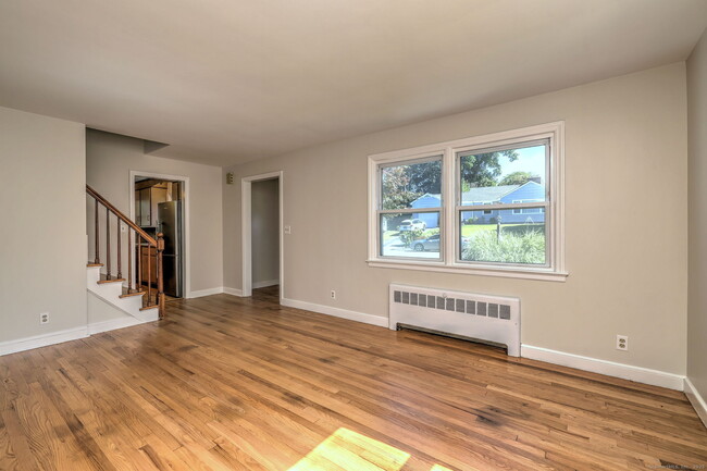Building Photo - 29 Rangely Dr