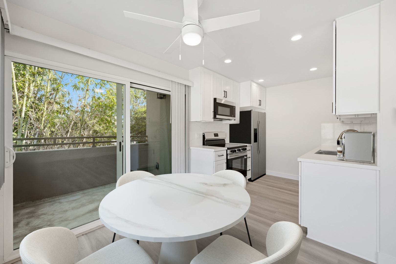 Building Photo - 5409 Radford Ave