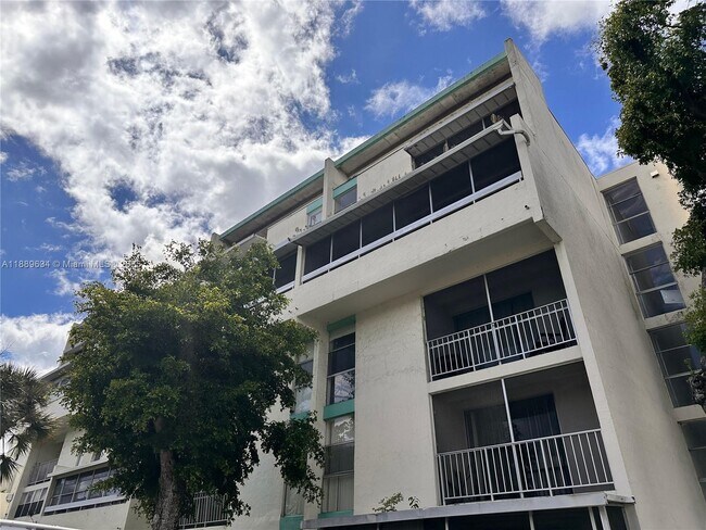 Primary Photo - 2029 NW 46th Ave