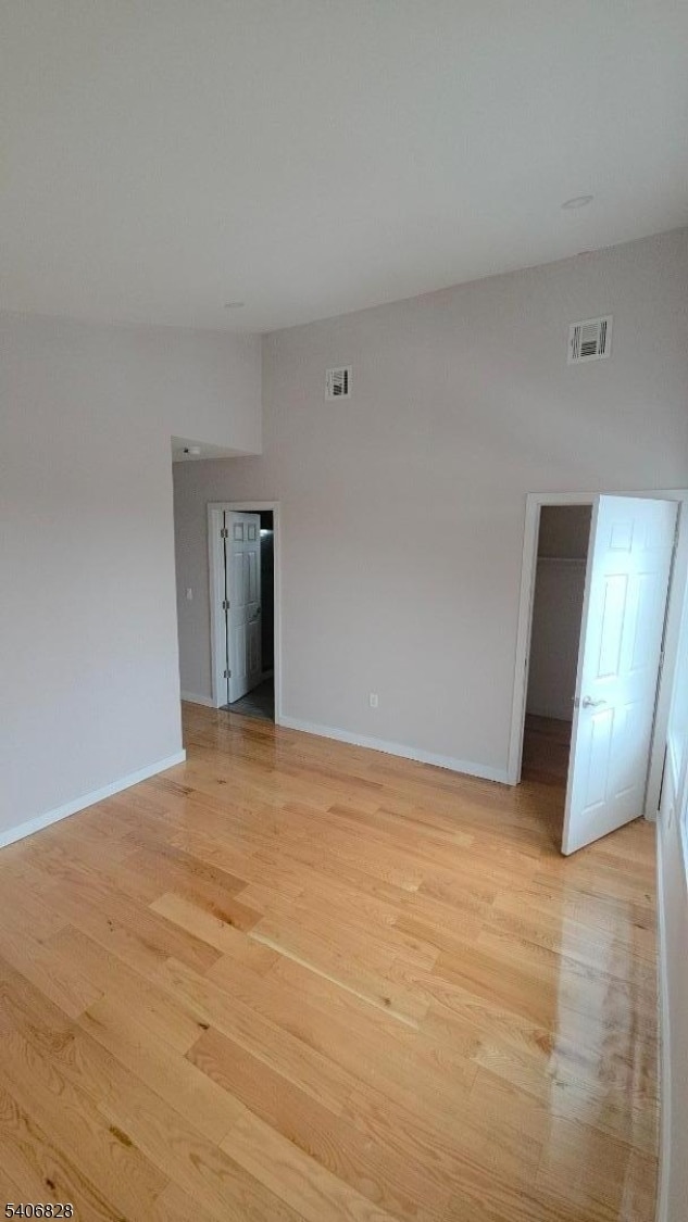 Building Photo - 10 Shaw Ave