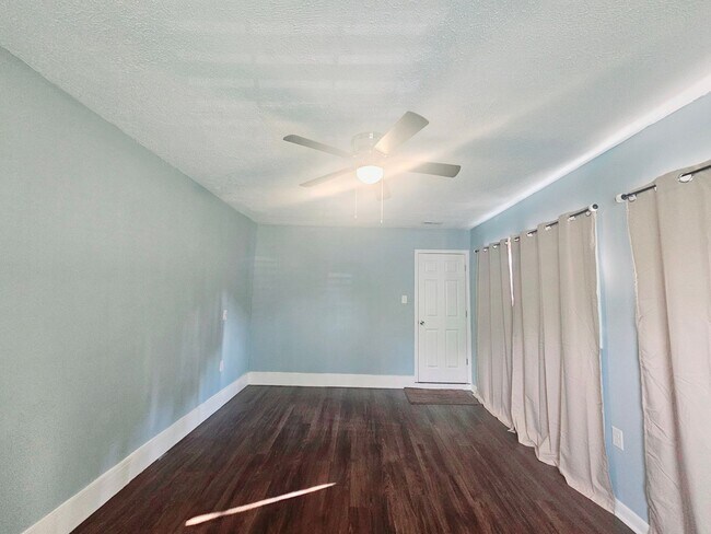 Building Photo - 6441 Rutherglen Dr