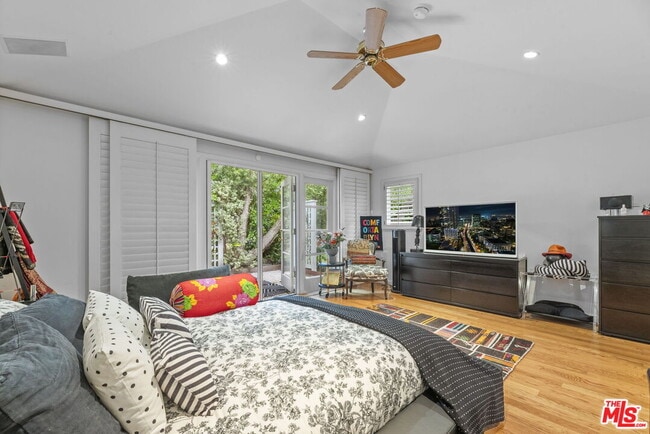 Building Photo - 354 14th St