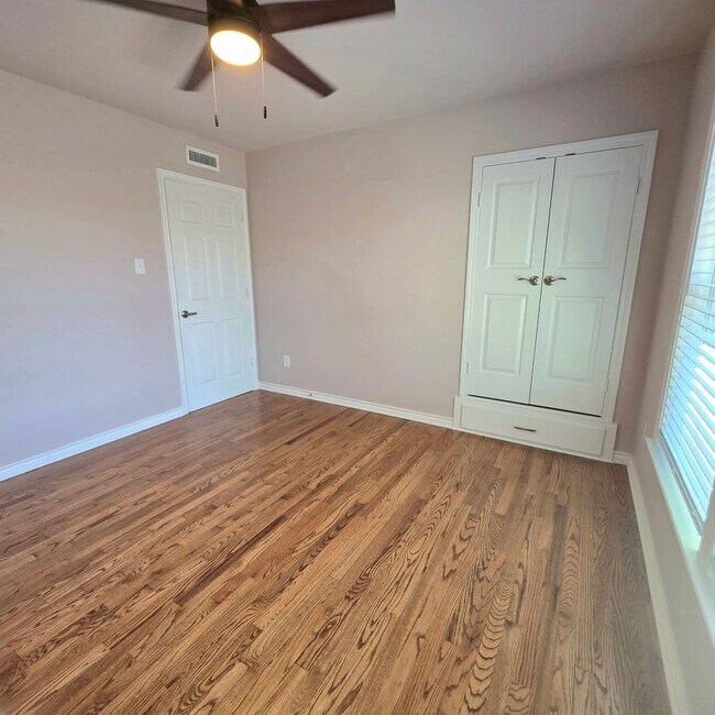 Building Photo - Charming remodeled 3-bedroom home for lease!