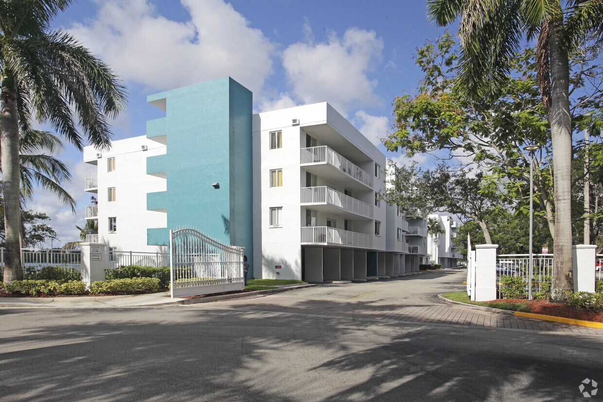 Aqua 2800 Apartment Homes Oakland Park Fl Apartment Finder Aqua 2800 Apartment Homes Oakland Park Fl Apartment Finder