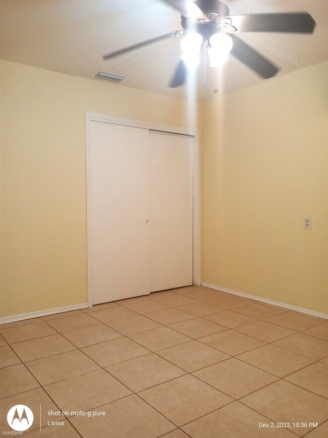 Building Photo - 2 br, 1 bath House - 13826 1st St