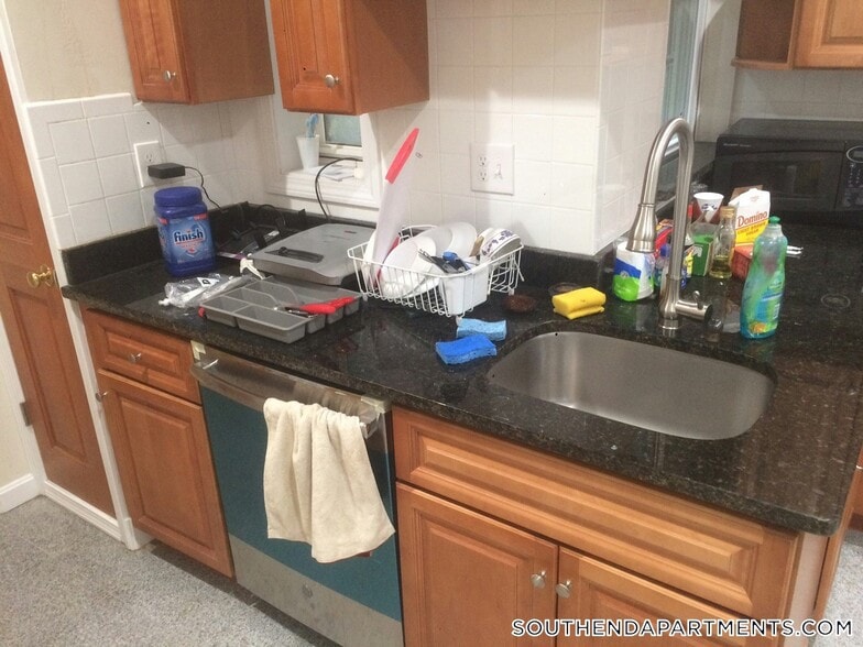 Building Photo - 179 Northampton St