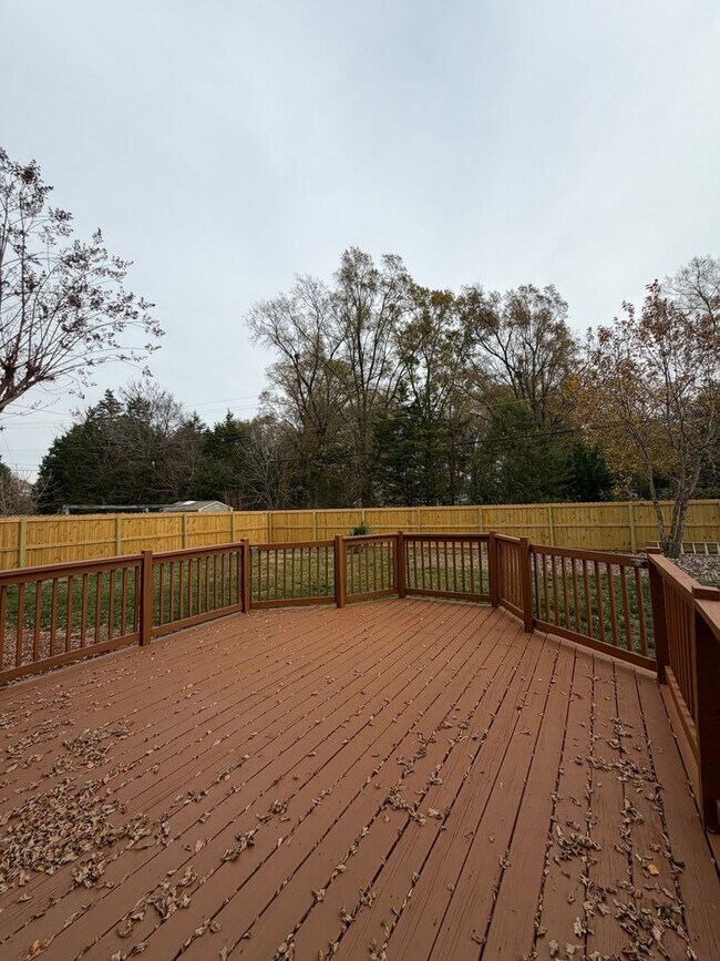 Building Photo - Beautifully Renovated 5-Bedroom Home in Highly Desired Steele Creek!