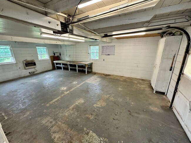 Building Photo - 2 Bedroom 1 Bath House in Benton