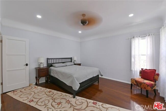 Building Photo - 9374 W Olympic Blvd