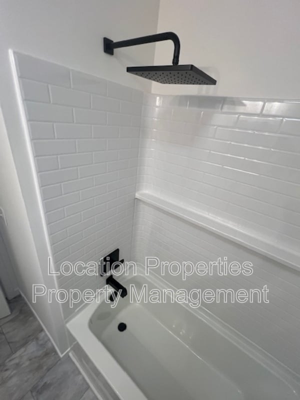 Building Photo - 1934 Emerald Dr