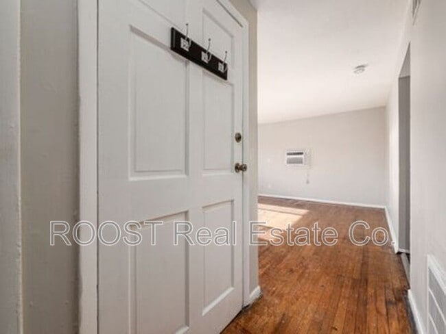 Building Photo - 780 Moon Rd