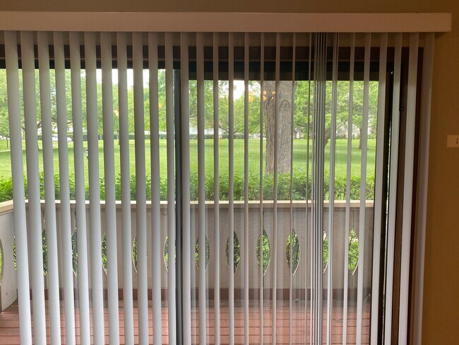 Balcony - 10 Parkside Ct