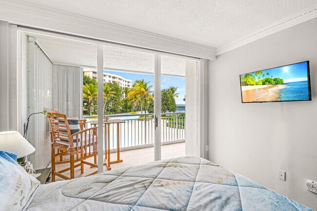 Building Photo - 3546 S Ocean Blvd
