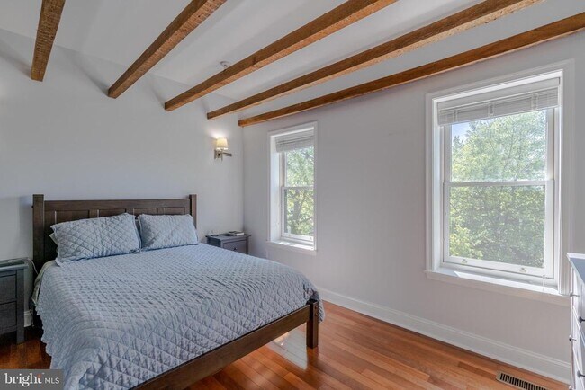 Building Photo - 223 S Collington Ave