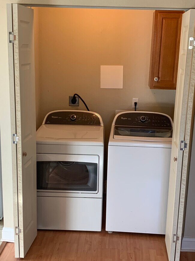 Building Photo - 3514 Brevard Rd