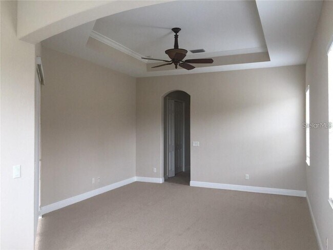 Building Photo - 5570 Rock Dove Dr