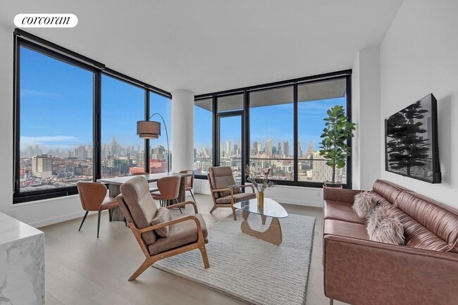 Building Photo - 380 4th Ave