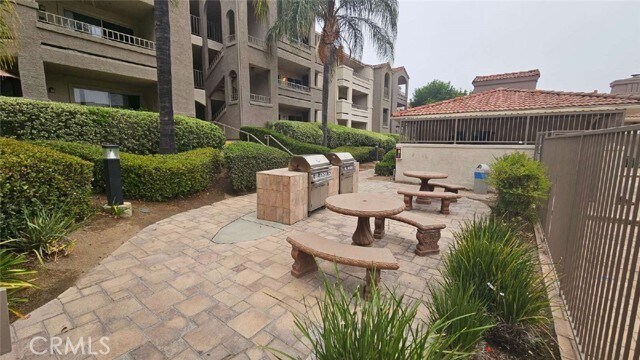 Building Photo - 1020 Vista Del Cerro Dr