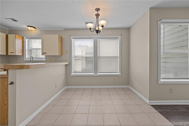 Building Photo - 962 Stewarts Creek Dr