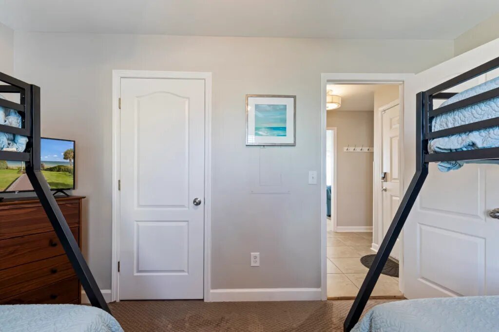 Building Photo - 1426 N Waccamaw Dr